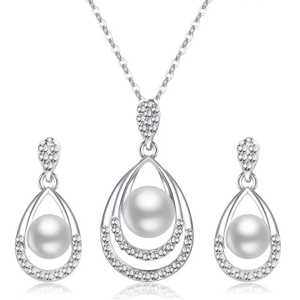 NEW Silver 925 Pearl Set of Pendant & Earrings
